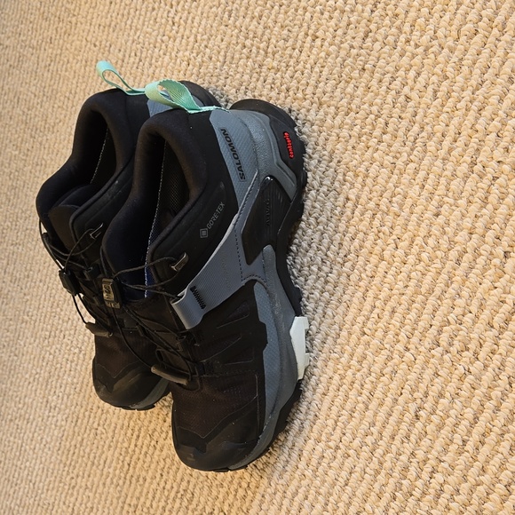 Salomon hiking trail shoes - Picture 3 of 7